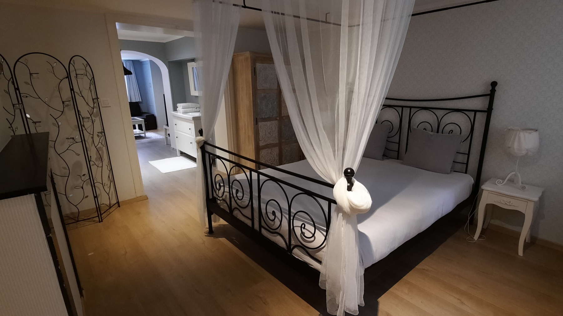 The Romantic Room